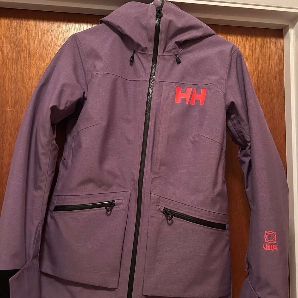 Helly Hansen women’s Powderqueen 3.0 ski jacket - size XS